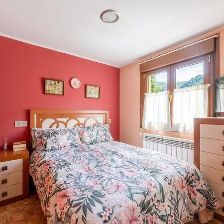 Willa Casa En Campo De Caso Zewnętrze zdjęcie