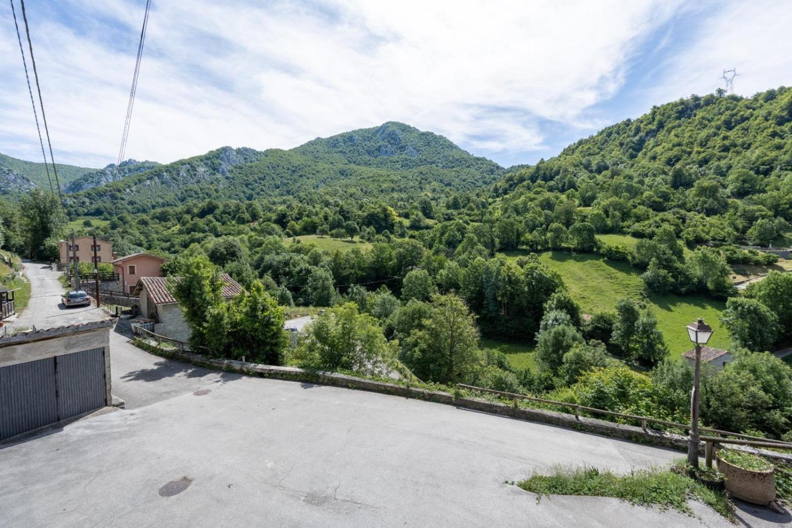 Willa Casa En Campo De Caso Zewnętrze zdjęcie